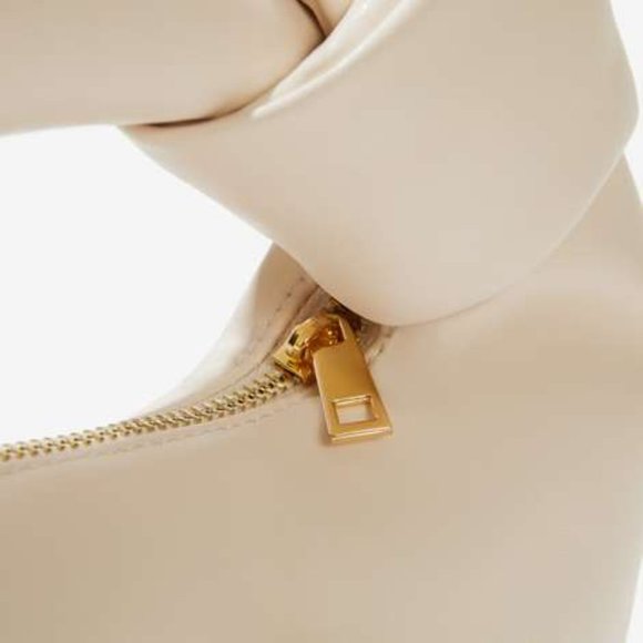 NWT MELIE BIANCO Alexandra Top Handle Bag in Cream - Picture 4 of 5